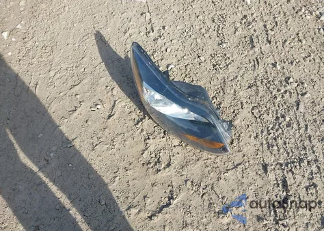 2012 Ford Focus Titanium z USA, uszkodzony, nr VIN 1FAHP3N22CL445066